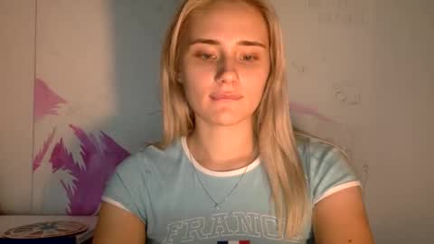 Snapshot of musescorner chatting on 18, 9, 2025 musescorner online show from 18, 9, 2025