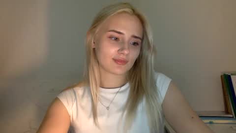 Snapshot of musescorner chatting on 2, 12, 2025 musescorner online show from 2, 12, 2025