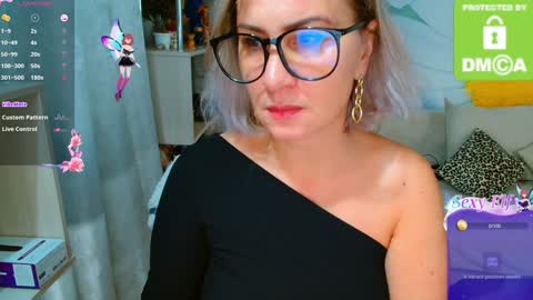 Snapshot of music_fairy chatting on 28, 12, 2024 Lana online show from 28, 12, 2024