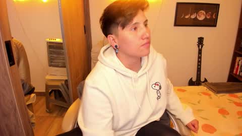 Snapshot of musicayluna chatting on 16, 10, 2025 VALENTINA Luna online show from 16, 10, 2025