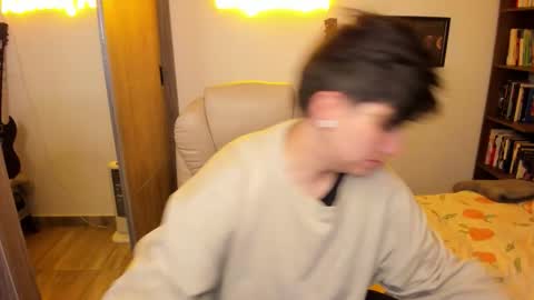 Snapshot of musicayluna chatting on 12, 11, 2025 VALENTINA Luna online show from 12, 11, 2025