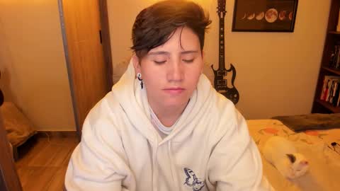 Snapshot of musicayluna chatting on 18, 11, 2025 VALENTINA Luna online show from 18, 11, 2025