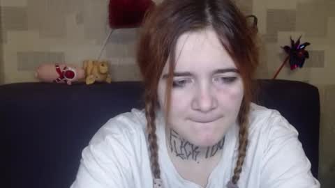 Snapshot of mustardgirl chatting on 19, 12, 2025 ZZ TOP online show from 19, 12, 2025