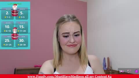 Snapshot of musthavemadison chatting on 23, 12, 2025 MustHaveMadison online show from 23, 12, 2025