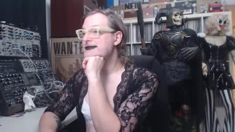 Muziknerd online show from 21, 11, 2025