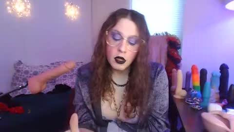 Mx Charlotte online show from 25, 2, 2026