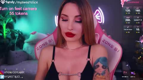 Snapshot of my__sweet__alice chatting on 10, 9, 2025 mysweetalice online show from 10, 9, 2025