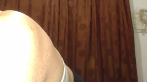     sara      i know you love me xoxox     online show from 14, 11, 2025