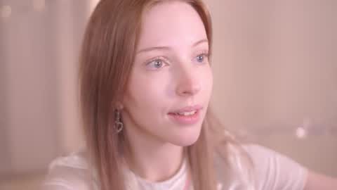 STELLA  Im here today online show from 24, 9, 2025