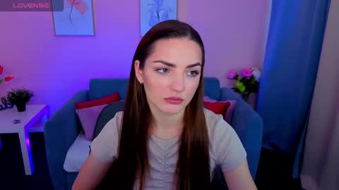 Ella online show from 28, 9, 2025