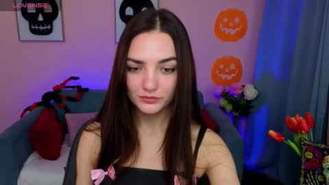 Ella online show from 27, 10, 2025