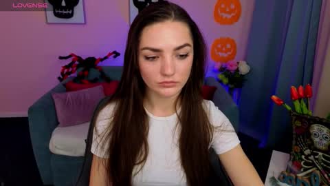 Ella online show from 31, 10, 2025