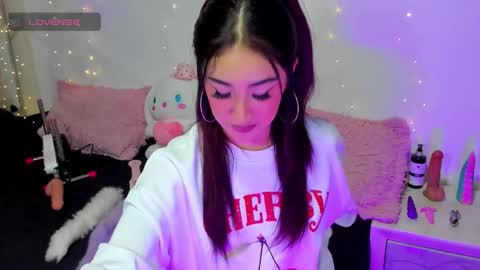    online show from 10, 11, 2025