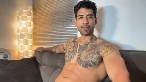 Snapshot of myke_esthetic chatting on 15, 3, 2026 Myke esthetic online show from 15, 3, 2026