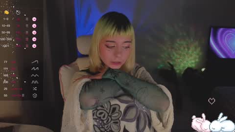 Snapshot of mylaweb chatting on 25, 12, 2024 MylaFlores online show from 25, 12, 2024