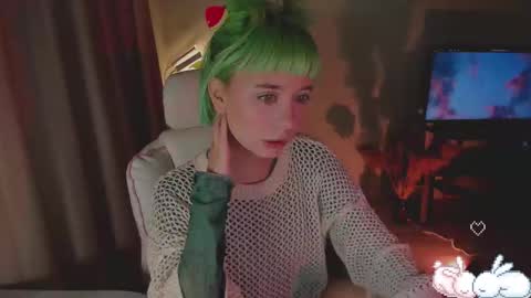 Snapshot of mylaweb chatting on 1, 3, 2025 MylaFlores online show from 1, 3, 2025