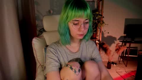 Snapshot of mylaweb chatting on 14, 10, 2025 MylaFlores online show from 14, 10, 2025