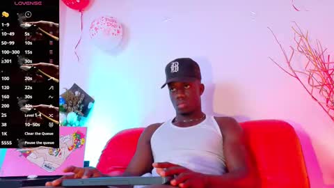 Mylo Wallace  online show from 7, 3, 2025