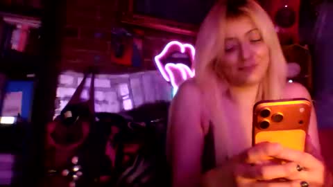 Snapshot of myluckyfuck chatting on 19, 10, 2025 myluckyfuck online show from 19, 10, 2025