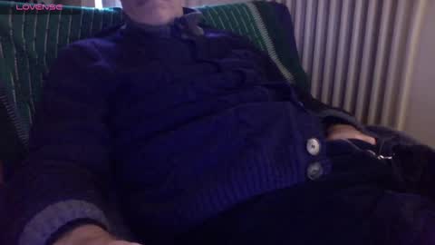 Bi sexy guy lovense hush is on private is open or password show tip if you like. online show from 25, 12, 2024