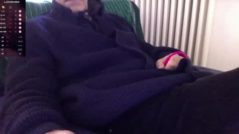 Bi sexy guy lovense hush is on private is open or password show tip if you like. online show from 30, 12, 2024