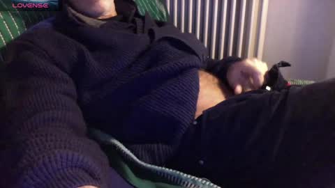 Bi sexy guy lovense hush is on private is open or password show tip if you like. online show from 28, 1, 2025