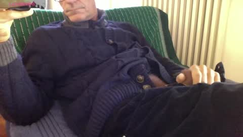 Bi sexy guy lovense hush is on private is open or password show tip if you like. online show from 23, 11, 2025