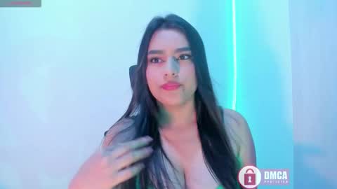 Bella online show from 6, 10, 2025