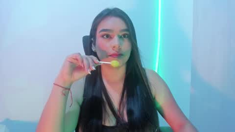 Snapshot of mypretty_isabella chatting on 20, 11, 2025 Bella online show from 20, 11, 2025