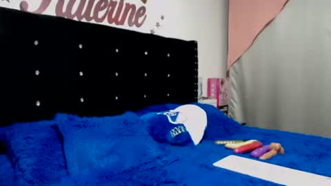 Snapshot of myrandafliiers chatting on 19, 11, 2025 myranda online show from 19, 11, 2025