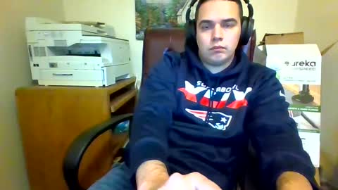 sexyguylovesall online show from 15, 2, 2025