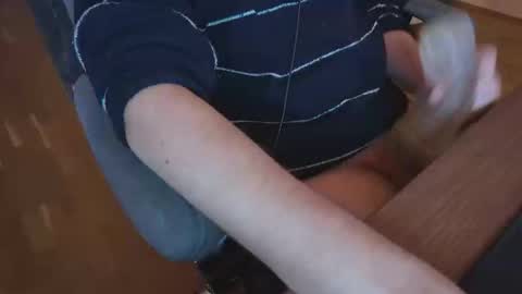 Snapshot of mysteryboy497 chatting on 15, 11, 2025 mysteryboy497 online show from 15, 11, 2025