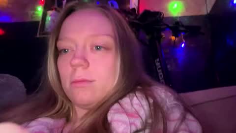 Snapshot of mysterycouplexxxx chatting on 4, 12, 2025 mysterycouplexxxx online show from 4, 12, 2025