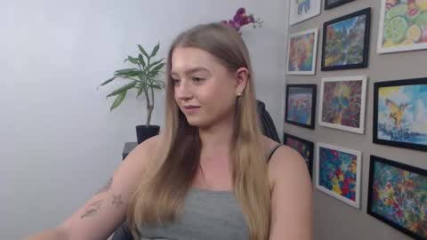 Snapshot of mysteryericax chatting on 16, 12, 2024 Erica online show from 16, 12, 2024