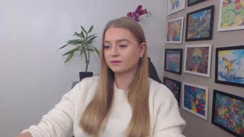 Snapshot of mysteryericax chatting on 18, 12, 2024 Erica online show from 18, 12, 2024