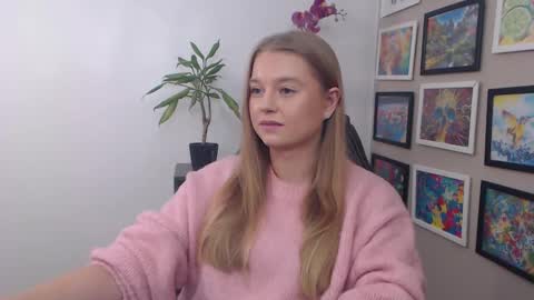 Snapshot of mysteryericax chatting on 21, 12, 2024 Erica online show from 21, 12, 2024