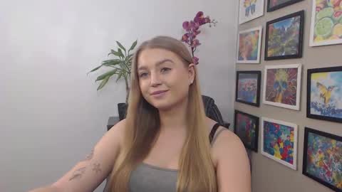 Snapshot of mysteryericax chatting on 7, 1, 2025 Erica online show from 7, 1, 2025