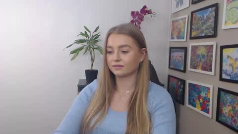 Snapshot of mysteryericax chatting on 17, 1, 2025 Erica online show from 17, 1, 2025