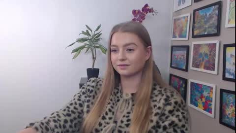 Snapshot of mysteryericax chatting on 20, 1, 2025 Erica online show from 20, 1, 2025