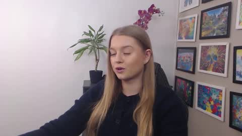 Snapshot of mysteryericax chatting on 29, 1, 2025 Erica online show from 29, 1, 2025