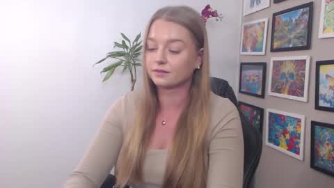 Snapshot of mysteryericax chatting on 4, 2, 2025 Erica online show from 4, 2, 2025