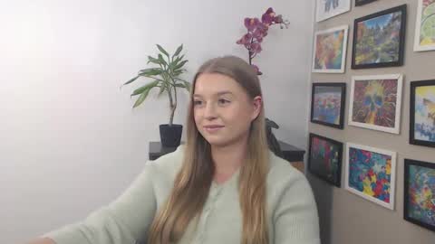 Snapshot of mysteryericax chatting on 5, 2, 2025 Erica online show from 5, 2, 2025