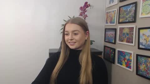 Snapshot of mysteryericax chatting on 10, 2, 2025 Erica online show from 10, 2, 2025