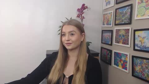 Snapshot of mysteryericax chatting on 15, 2, 2025 Erica online show from 15, 2, 2025