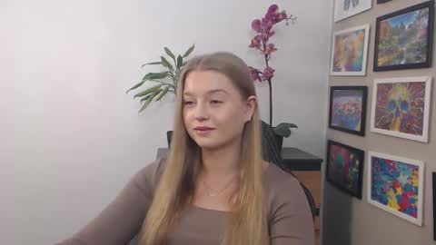 Snapshot of mysteryericax chatting on 4, 3, 2025 Erica online show from 4, 3, 2025