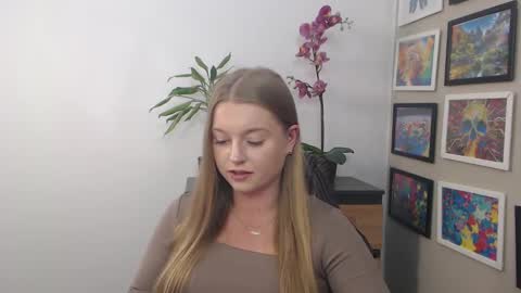 Snapshot of mysteryericax chatting on 4, 3, 2025 Erica online show from 4, 3, 2025