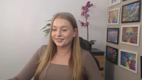 Snapshot of mysteryericax chatting on 4, 3, 2025 Erica online show from 4, 3, 2025