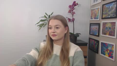 Snapshot of mysteryericax chatting on 5, 3, 2025 Erica online show from 5, 3, 2025