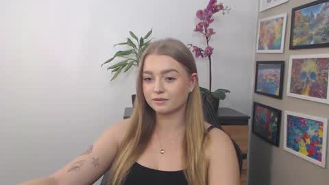 Snapshot of mysteryericax chatting on 7, 3, 2025 Erica online show from 7, 3, 2025