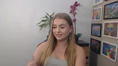 Snapshot of mysteryericax chatting on 8, 3, 2025 Erica online show from 8, 3, 2025